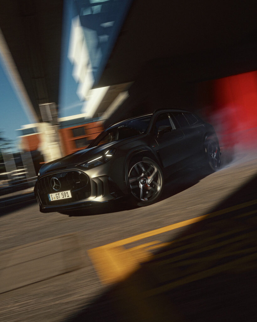 14597102 2026 10 AMG GT 63 SUV X591 Social Still 03 Exterior 3 4 Front Dynamic Driving Driver Side 4 5 JPG RGB