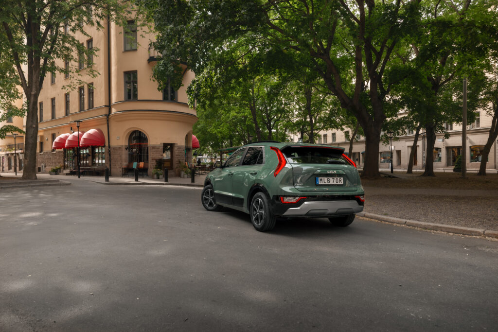 Kia niro plug in hybrid rear