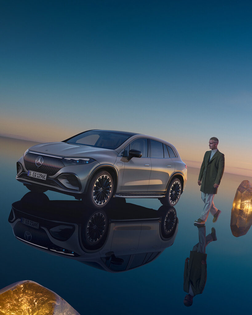 2022 / 04 Eqs Suv X296 Launch Some M03b (22 Inch) 4:5