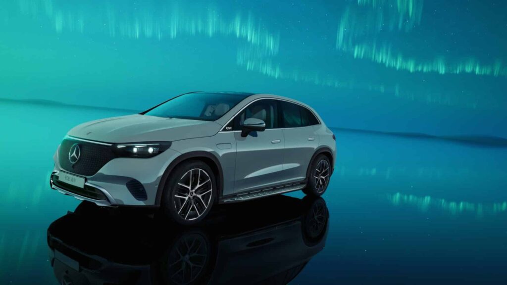 mercedes eqe suv i norrsken